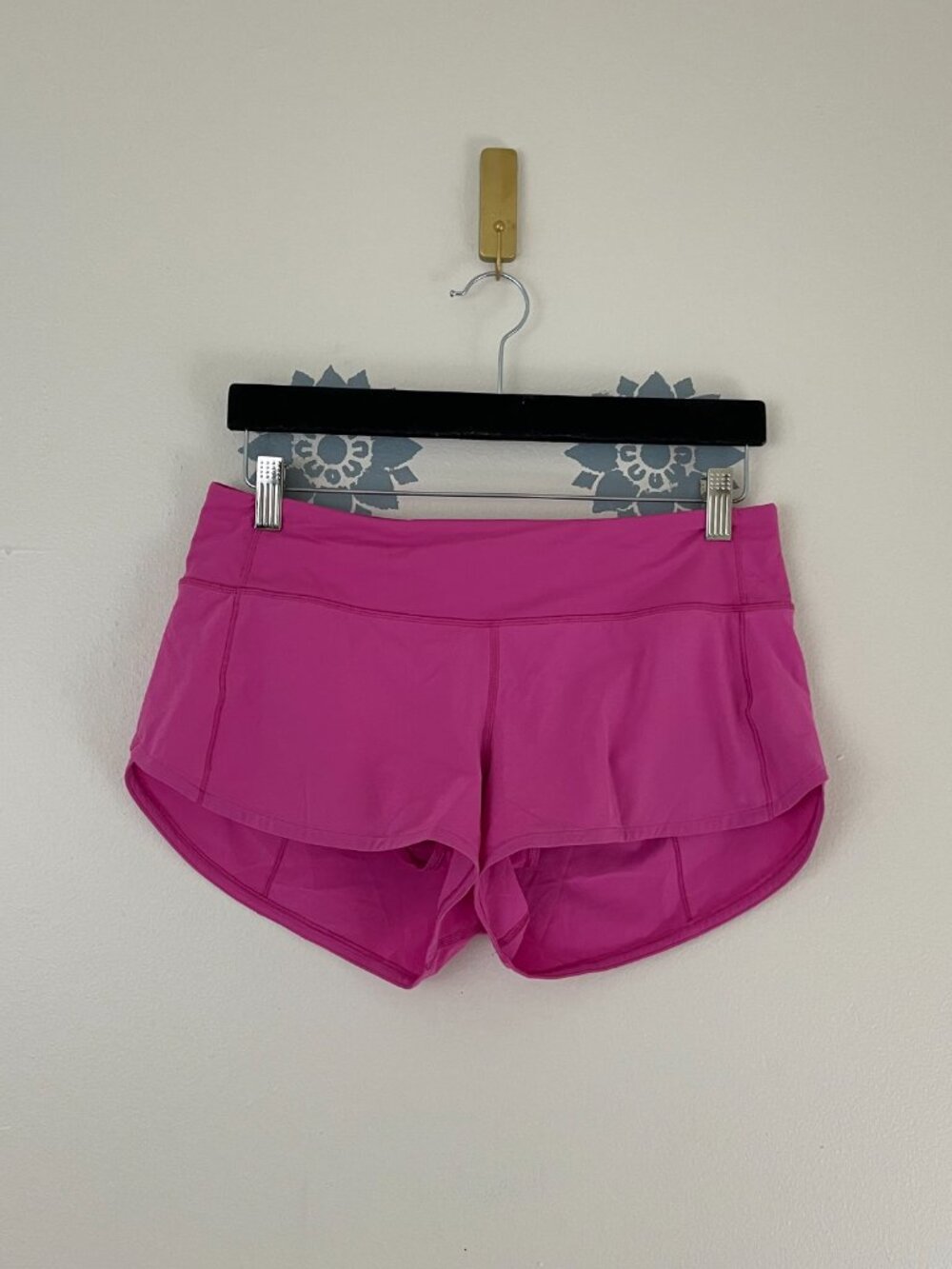 Lululemon Speed Up Shorts 2.5" in Ripened Raspberry Pink Size 6